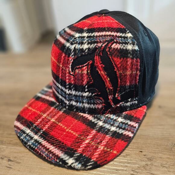 Vintage Louisville Cardinals Fitted Hat Red Plaid L Logo Script Embroidered NCAA - Picture 2 of 11